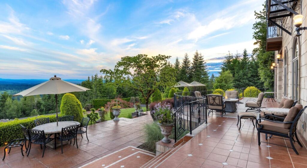 historical buildings for sale in washington