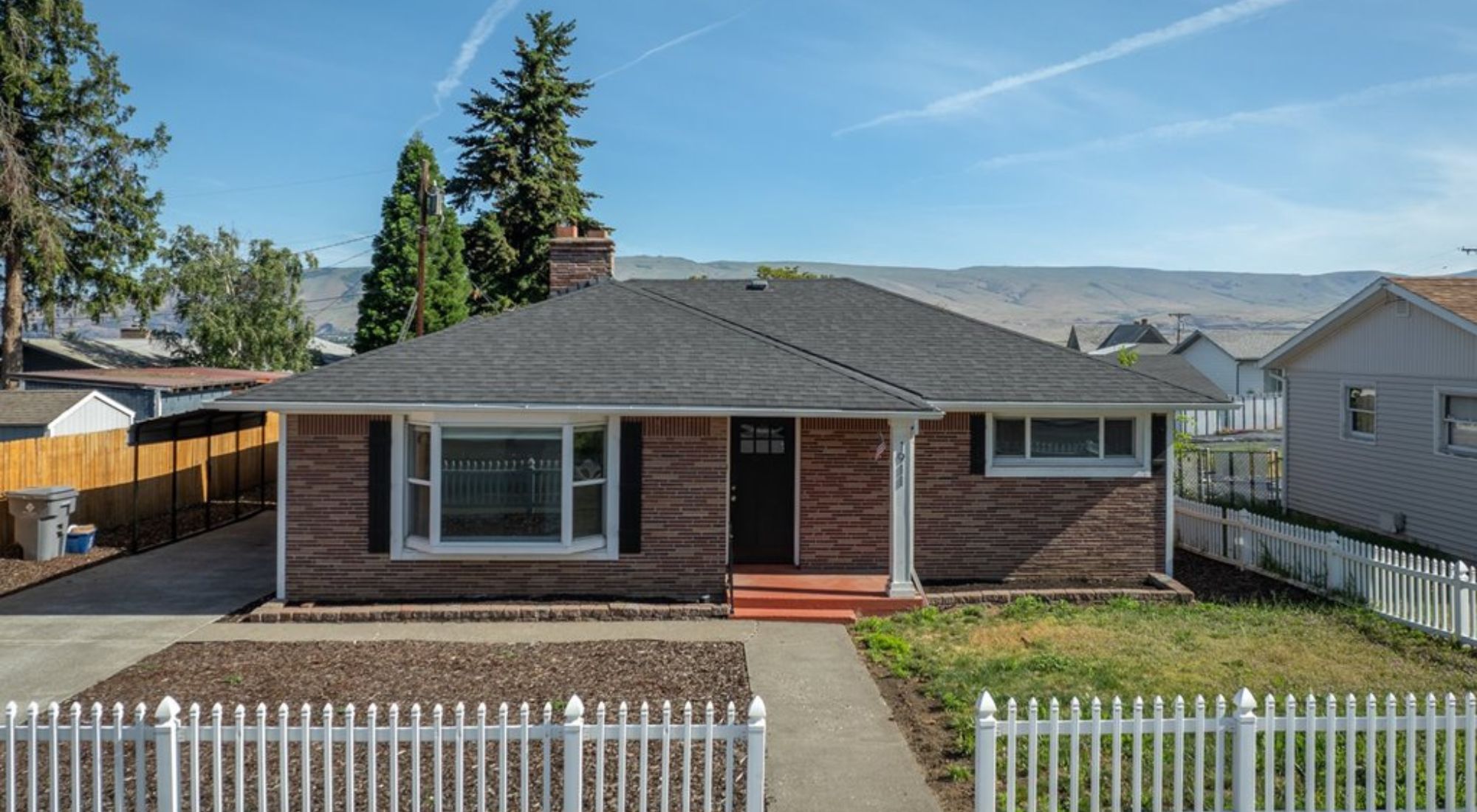 1911 E 12TH ST, THE DALLES, OR 97058