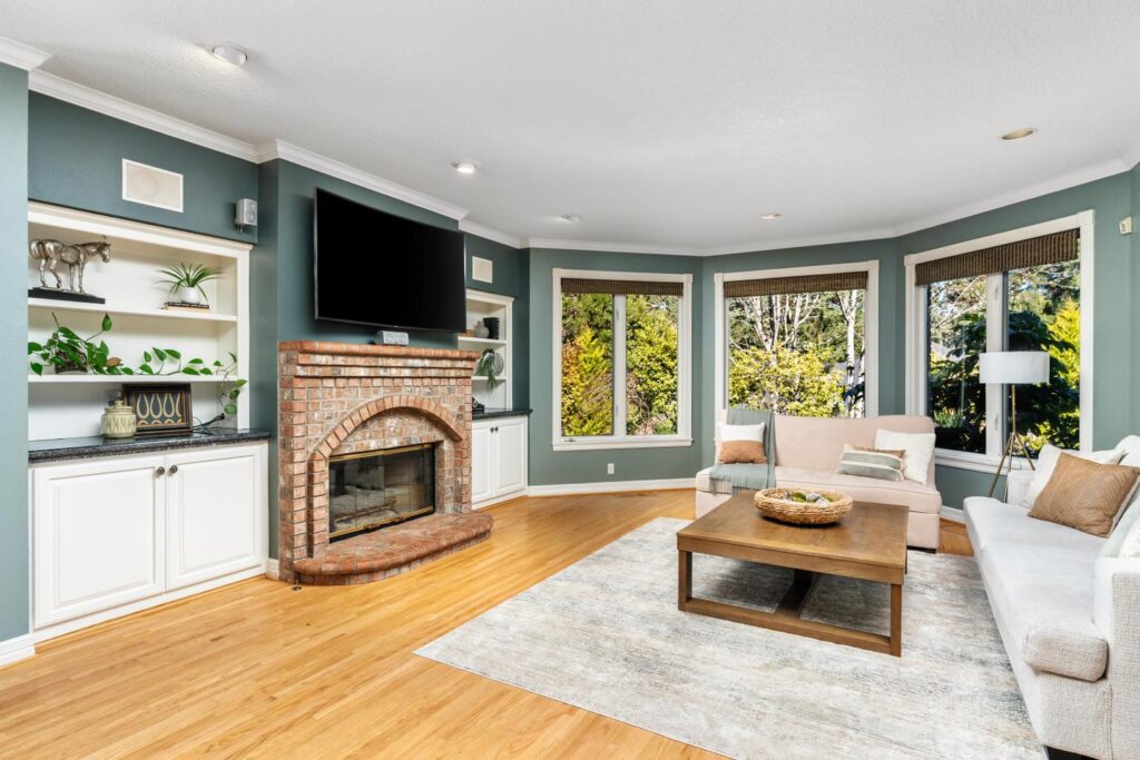 16235 SW Falcon Drive Beaverton, OR 97007